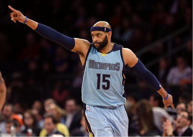 紧随其后的 紧随其后的