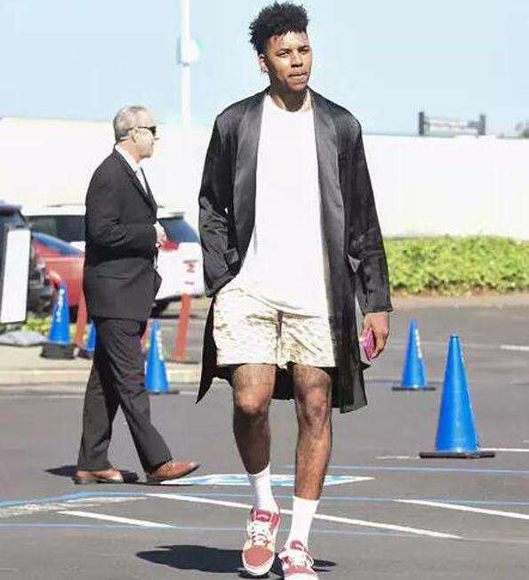 形成连锁 形成连锁